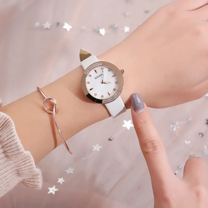 

Brand New, Stylish Quartz Women'S Watch Elegant Ladies' Leather Strap Wristwatch, A Fashionable And Luxurious Women'S Timepiece.