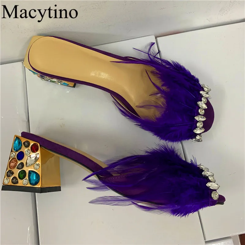 

Feather Design Ladies Slippers Round Toe Rhinestone Heel Decorative Rhinestone Chain Fashion Party Sandals