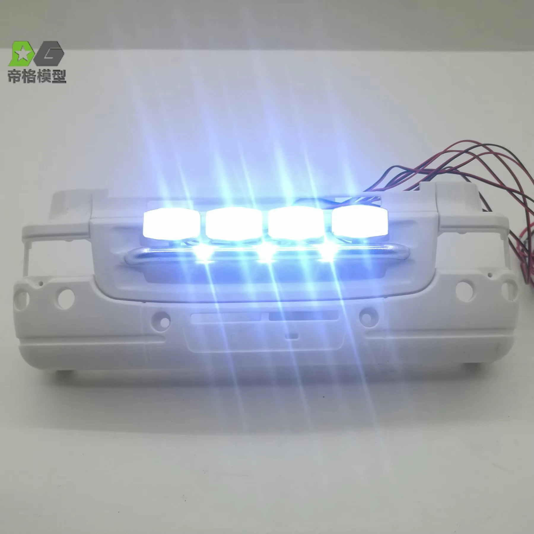 1/14 Toy Truck CNC Metal Grille Light For Tamiya VOLVO FH16 And Scania R620 R470 1/14 RC Tractor Truck DEGREE MODEL DIY Parts