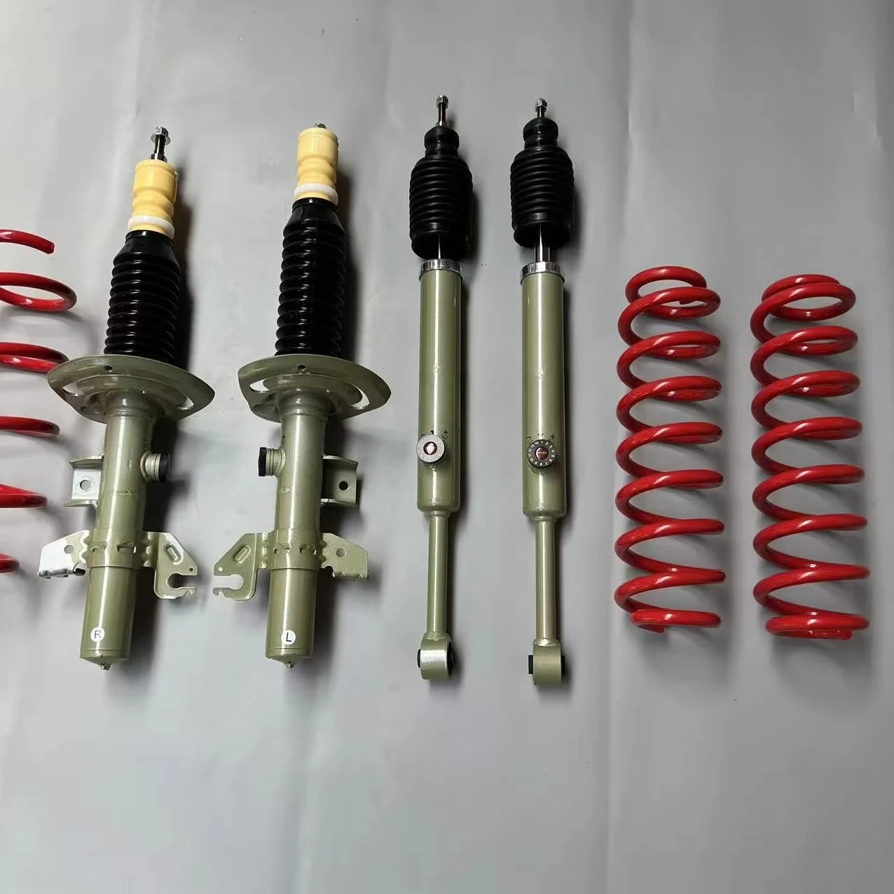 Off Road 2-inch Suspension Lift Kit with 4X4 Soft and Hard Adjustable Shock Absorbers, Suitable for Cherokee KL