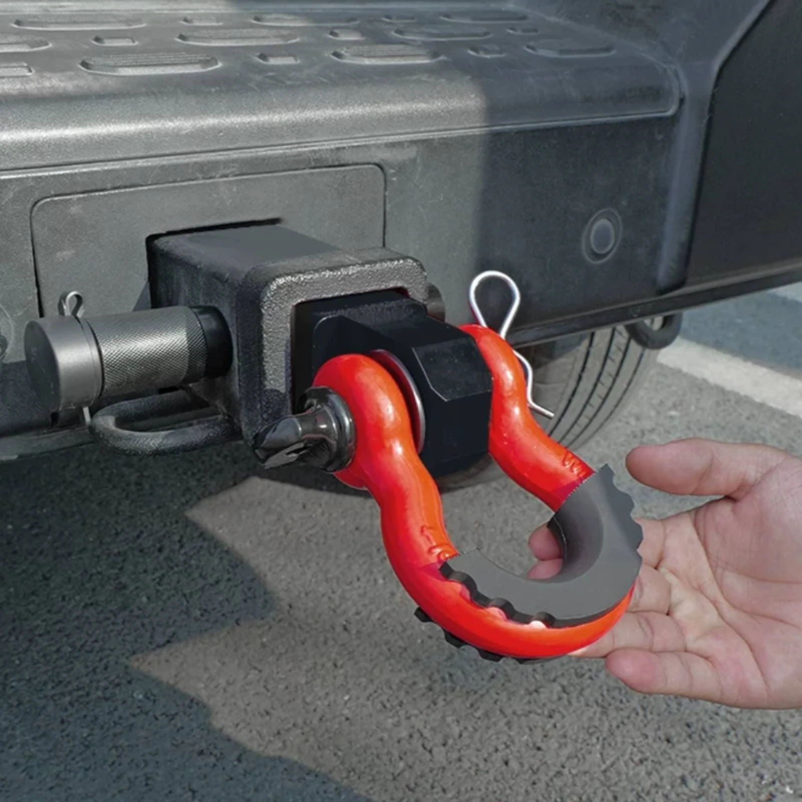 Hitch Tow Hook Assembly Keyed Lock Tow Hook Assembly D Loop Hitch Shackle Painted Metal Vehicle Accessory Powder Coated view 5