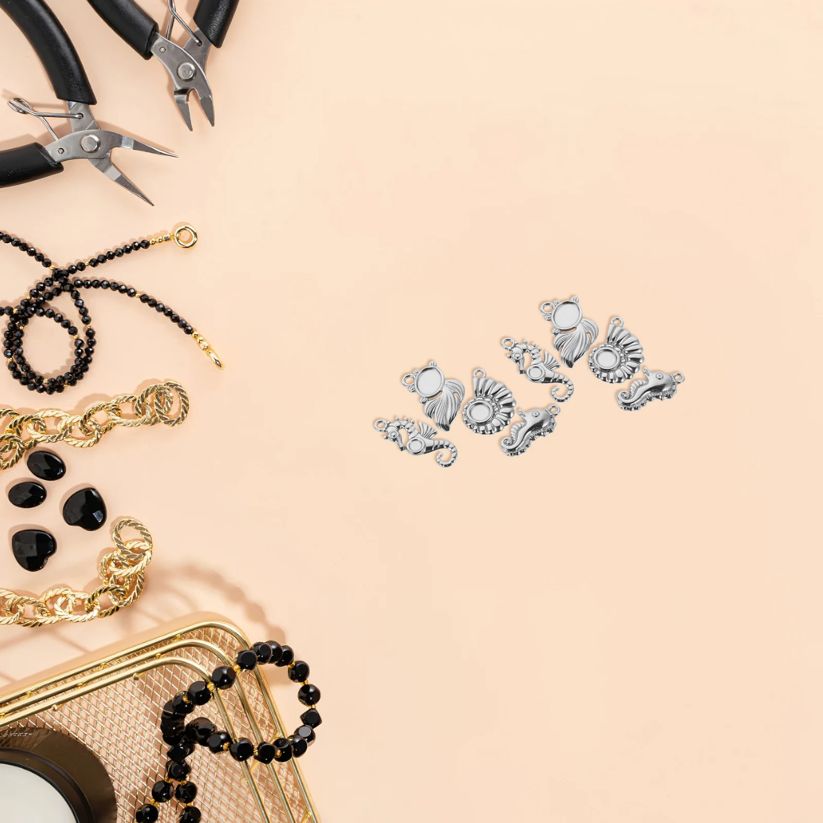 

20pcs Ocean Animal Charm Pendants Metal Seahorse Conch Fish Diy Beach Themed Bracelets Necklaces Jewelry Making Accessories