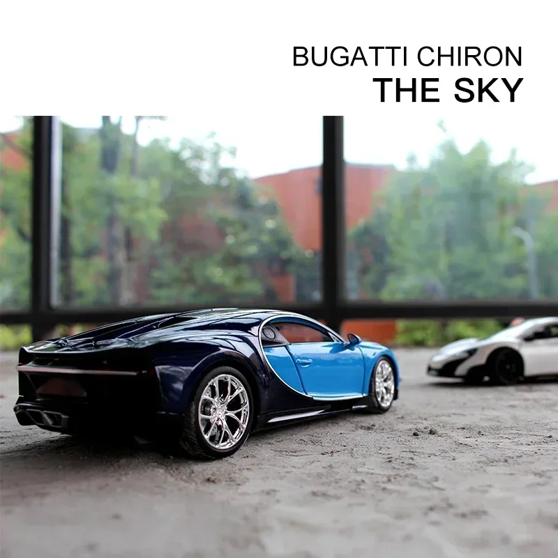 1:24 B chiron blue car alloy car model simulation car decoration collection gift toy Die casting model boy toy