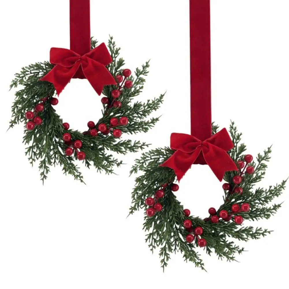 Künstlicher Weihnachtskranz, 25,4 cm, Wintergrüner Kranz, Haustür, Urlaub, Veranda, Wanddekoration mit roten Beeren und Samtschleife – Detail 2