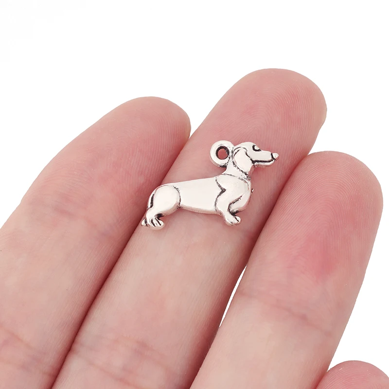 40 x Tibetan Silver Animal Dachshund Dog Charms Pendants for DIY Necklace Jewelry Making Findings Accessories 22x13mm