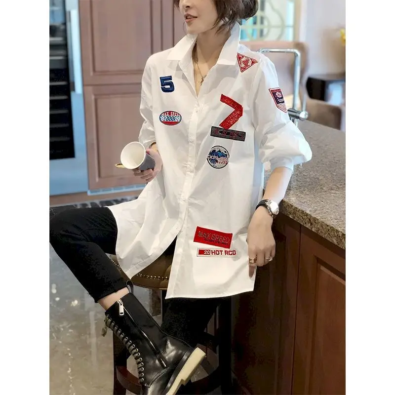 White Shirts Women Fashion Design Sense Chic Loose Tops Casual Loose Blouse Spring Summer Trend Shirt Aesthetic Clothes Y2k Top
