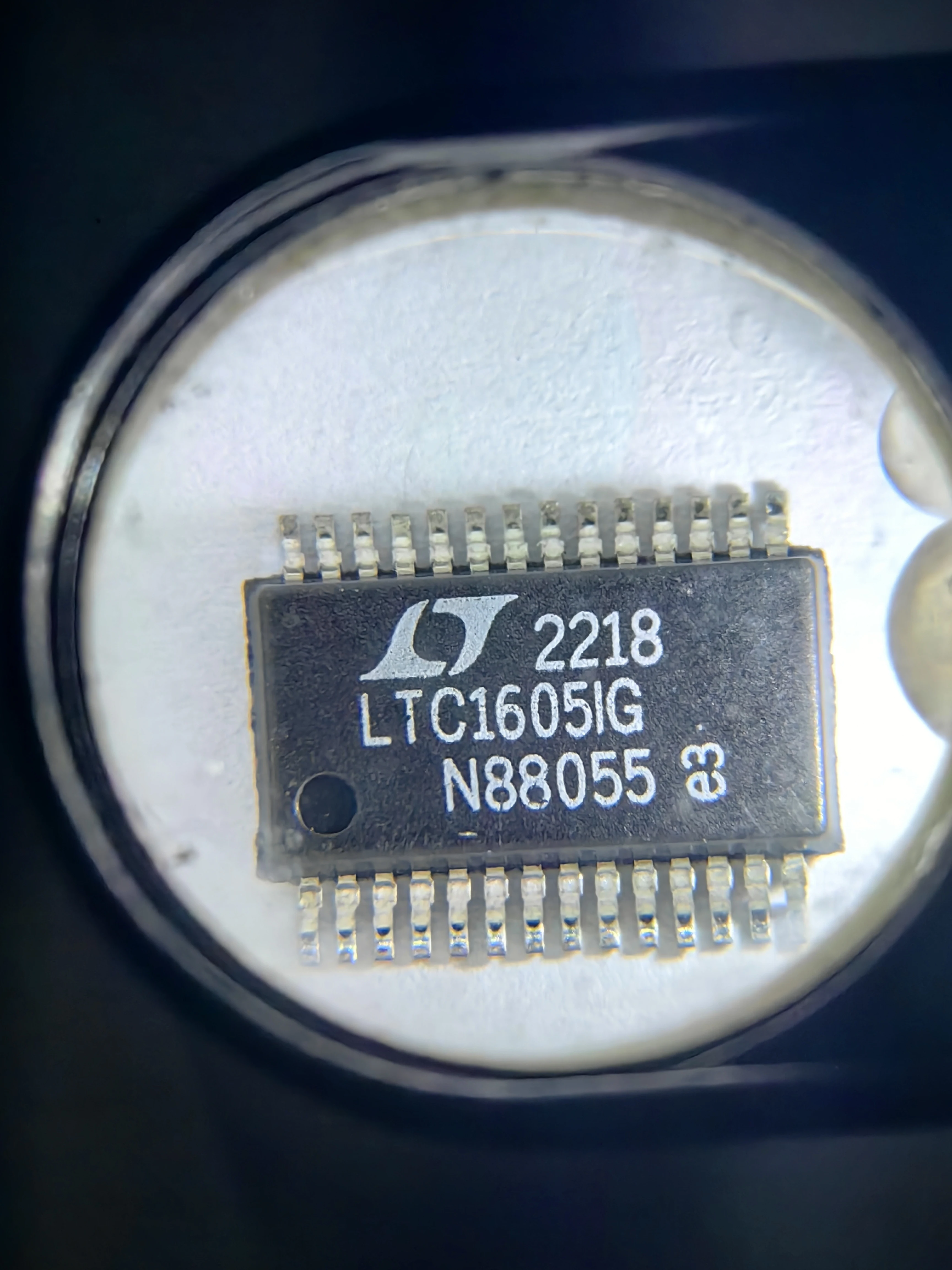 LTC1605 LTC1605CG LTC1605IG LTC1605ISW - 16 bits, 100ksps, ADC de muestreo