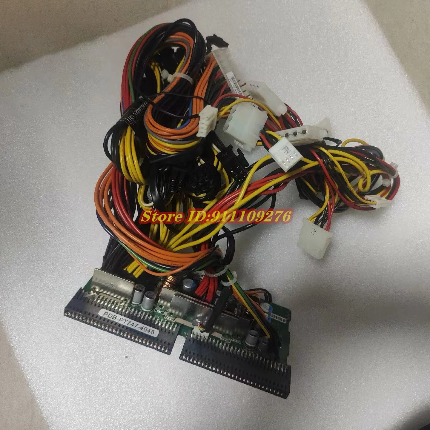 

PDB-PT747-4648 для распределителя питания Supermicro на 27 пар, входные разъемы на 27 пар