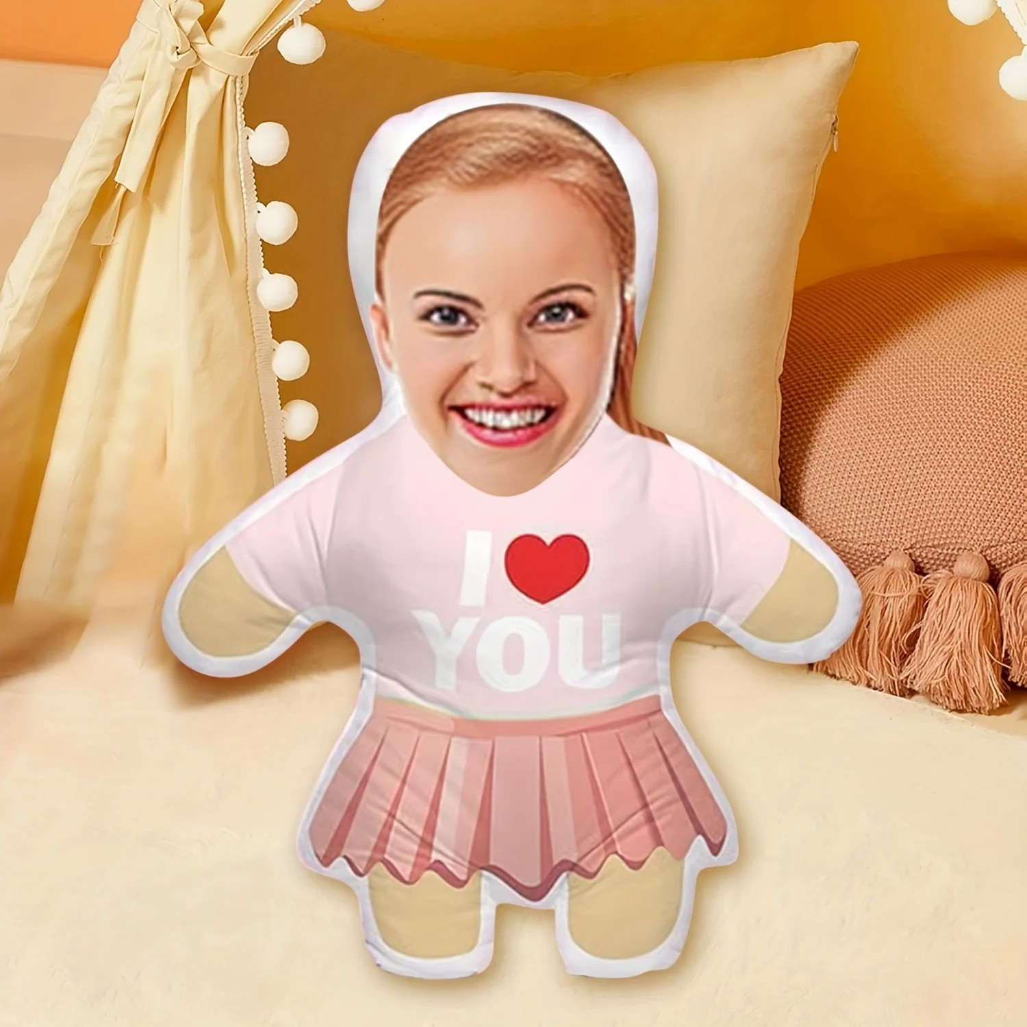 

1 humanoid pillow with facial photo, personalized cushion gift for friends and family, fun doll design for birthdays and anniver