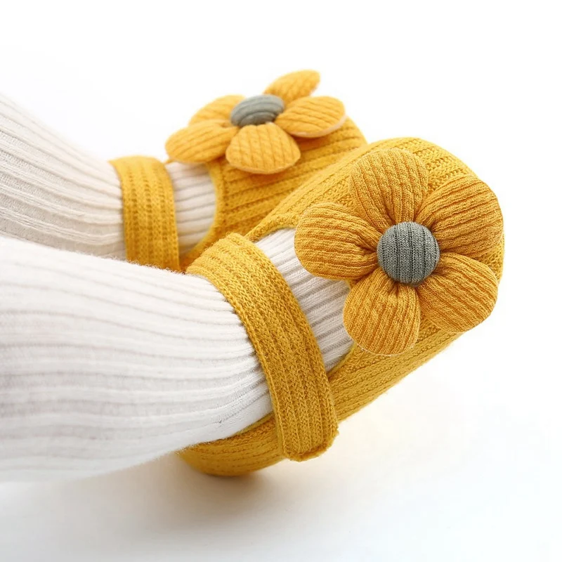 Нескользящая обувь для маленьких девочек, вязаные летние хлопковые туфли с цветочным принтом для маленьких девочек, обувь для первых шагов, мягкая подошва для младенцев 0-18 месяцев