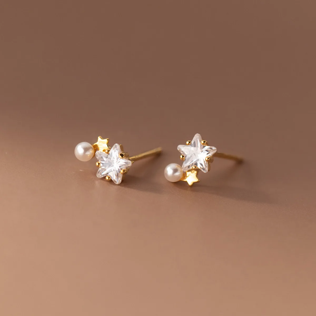 2024 new in fashion simple design for girls elegant accessories925 sterling silver sweet star Earrings accessories