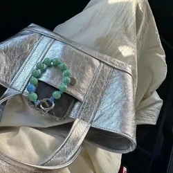 Gümüş Y2k kadınlar için Crossbody çanta moda çanta kısa üst kolu deri Casual Tote çanta bayan Para Mujeres Tendencia 2024