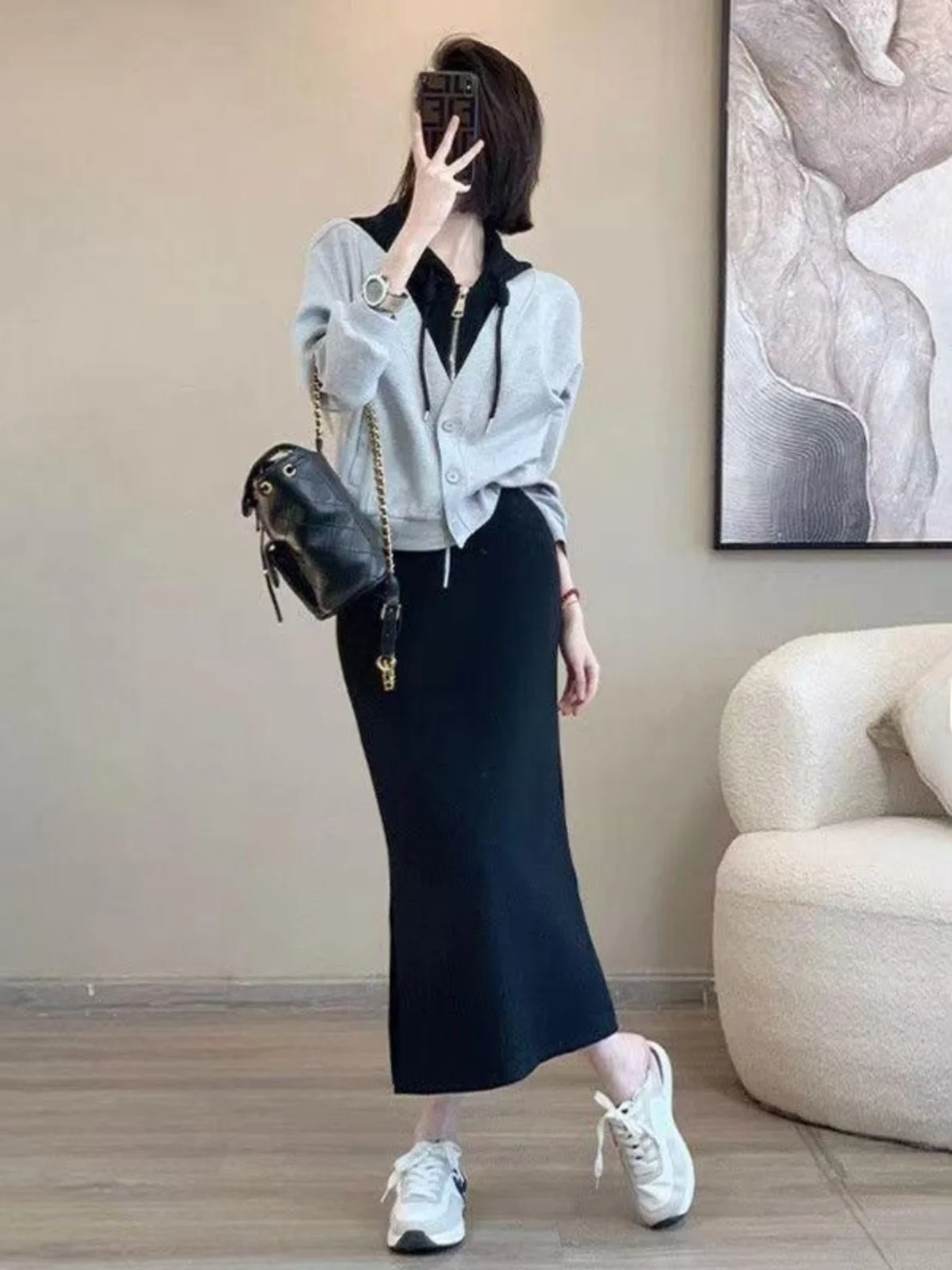 Fashionable Large Size Women's Outfit Hoodie And  Skirt Set Age-Defying Design Sense Fake Two-Piece Sweatshirt Skirt Two-...