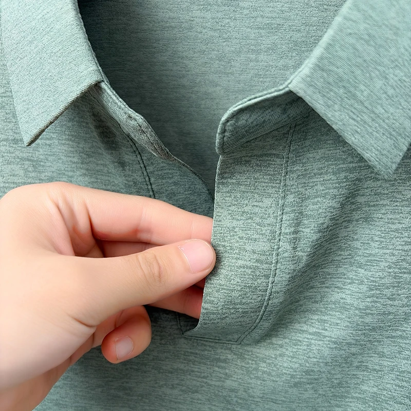 Herren Kurzarm-Poloshirts, einfarbig, ohne Knöpfe, V-Ausschnitt, schmal geschnitten, leicht, knitterfrei, modische Alltags-Tops für Männer – Detail 20