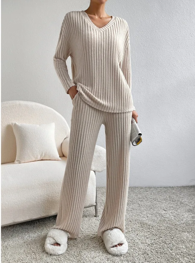 2024 New Arrival Matching Sets Autumn New Two-piece Set Fashion Casual Straight Pants Temperament Loose V-neck Knit