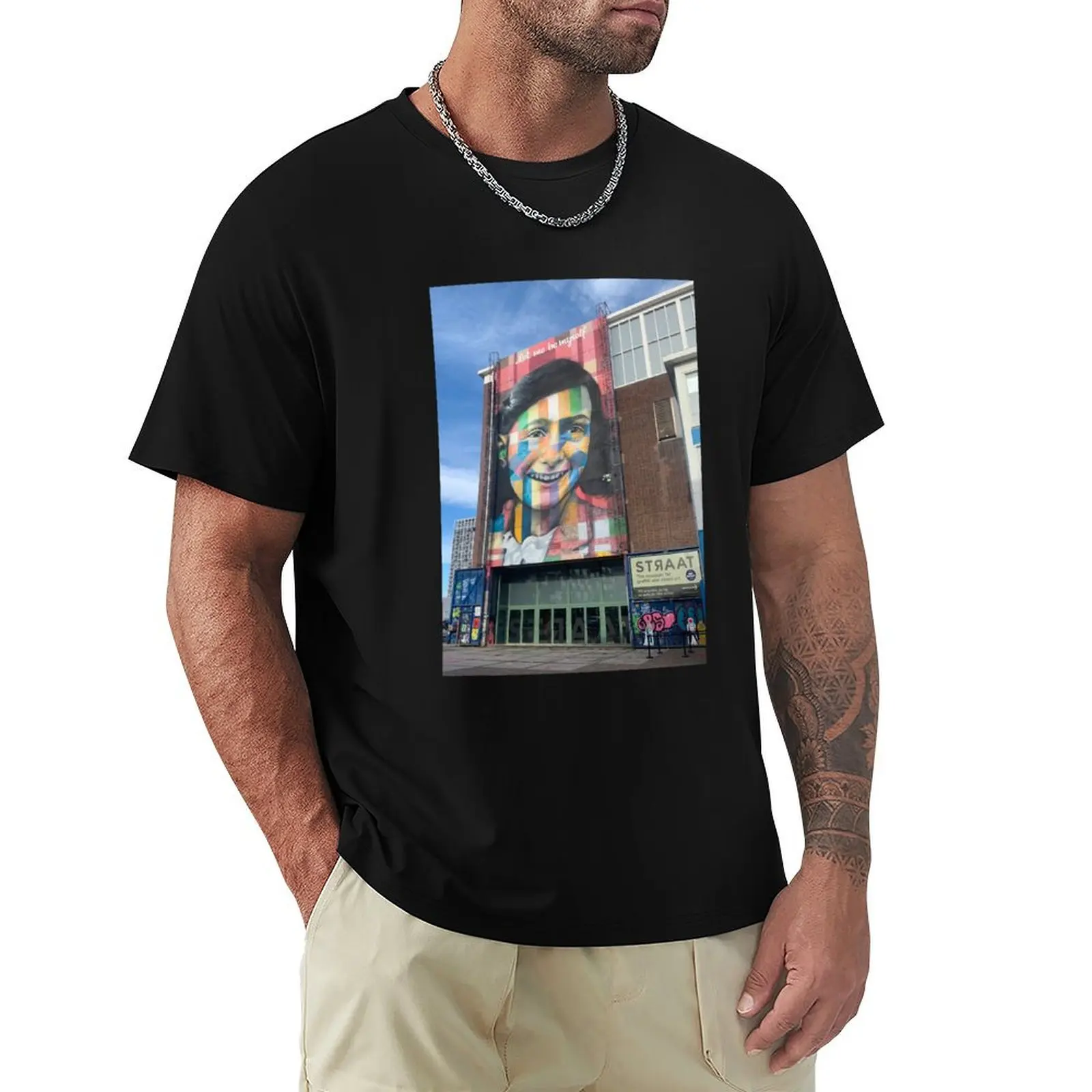 

Anne Frank mural T-Shirt Modern Print Casual T-Shirt