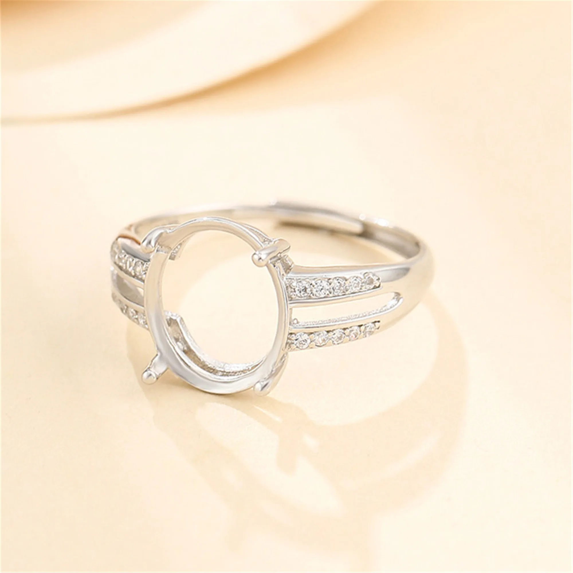 

Ring Blank for 10x12mm Oval Cabochons White Gold Plated 925 Silver Zircon Adjustable Ring Setting SR0248