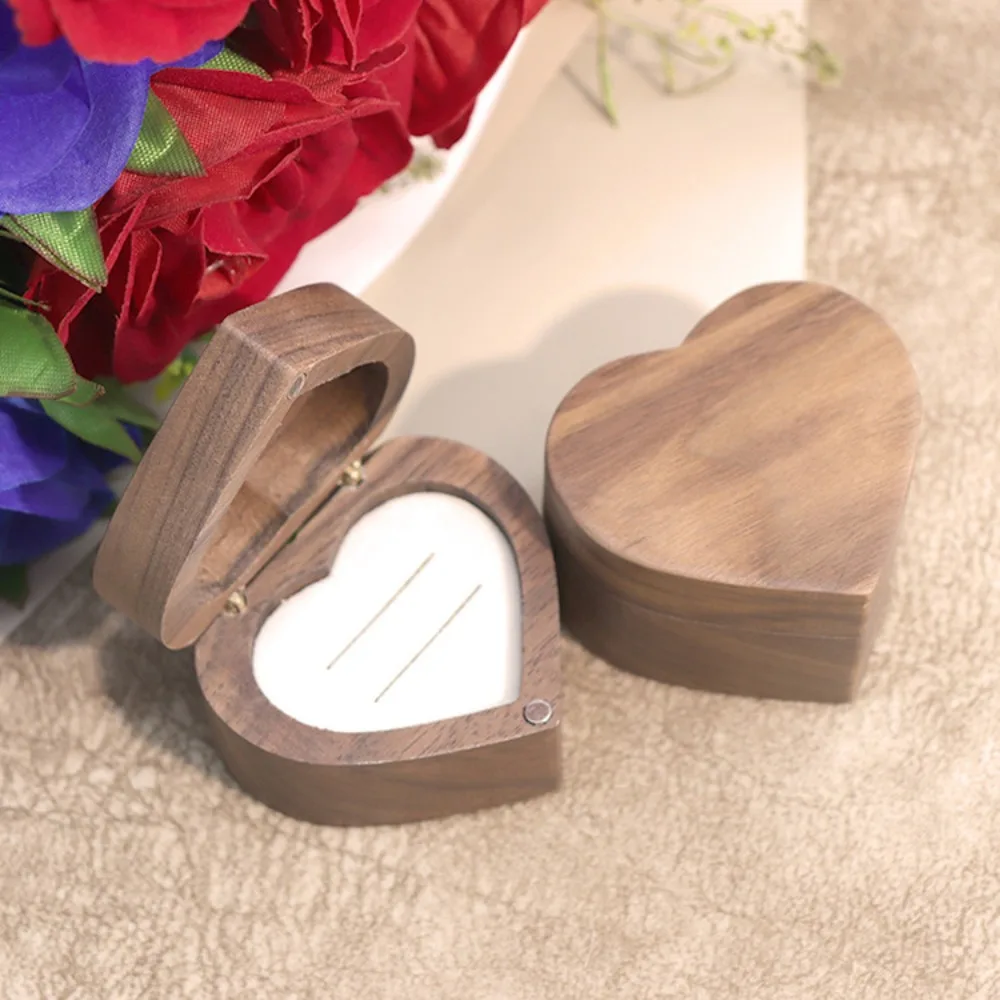 Portable 1/2 Slots Heart Rings Holder Anti-collision Wedding Walnut Wood Rings Box Packaging Proposal Rings Bearer Box Gifts