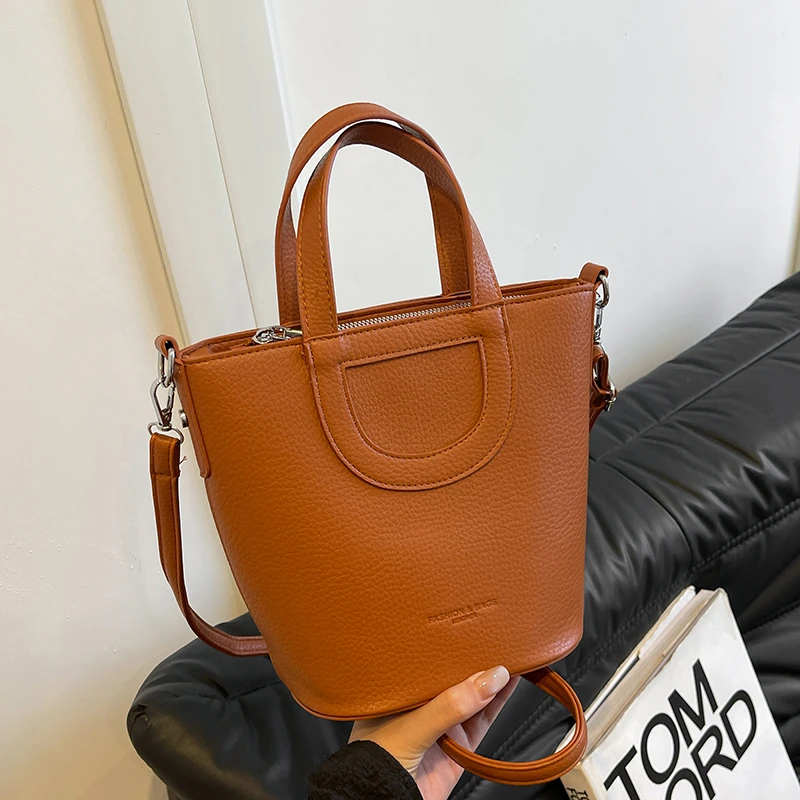 

Women's Hand Bags Designer Crossbody Bag Leather Shoulder Messenger Elegant Popular Comfortable Use