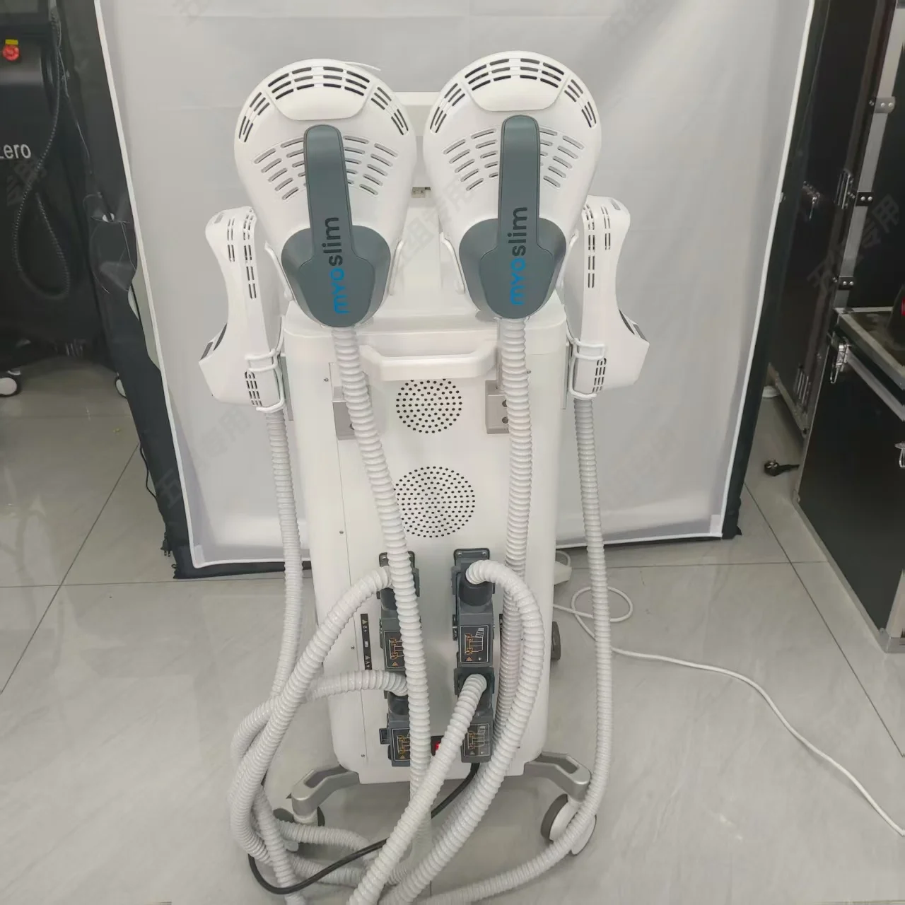 새로운 Myoslim Professional 6500w EMS 전자기 바디 조각 기계 NEO RF 노바 근육 자극 슬리밍 화이트 수직