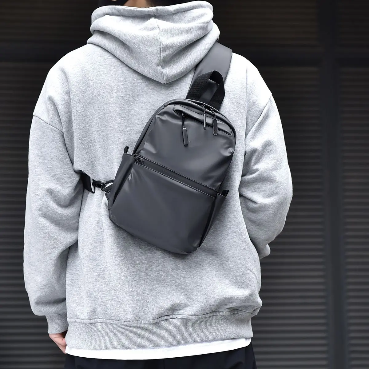 

Men's Large Capacity Waterproof Chest Versatile Crossbody Bag Stylish Cycling Commuting Internet Famous Chest Bag
