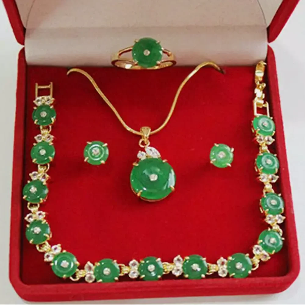 Natral green jade 18K GP Necklace Pendant Bracelet Earring Ring Jewellery set