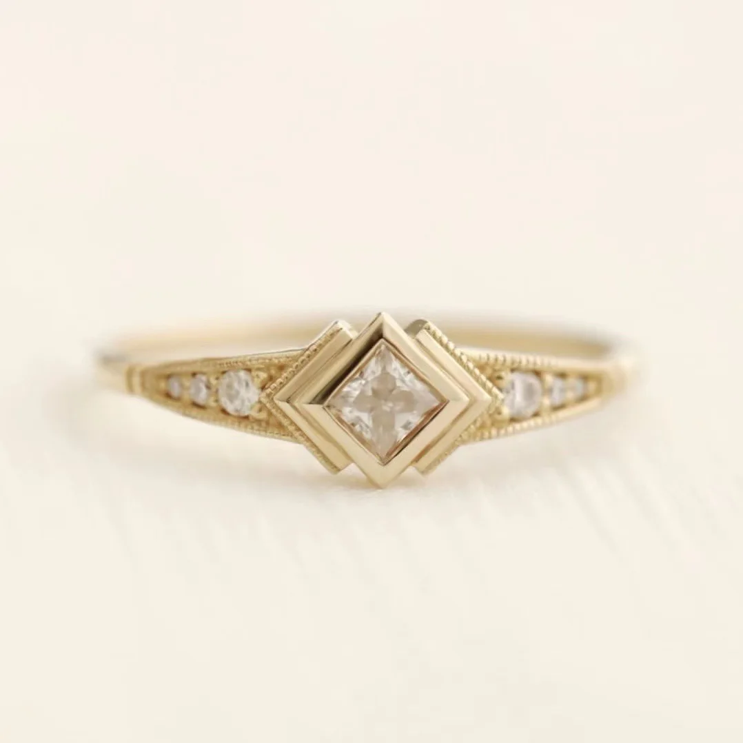 

Simple niche square zircon ring women's ring accessories ins Internet celebrity gold jewelry