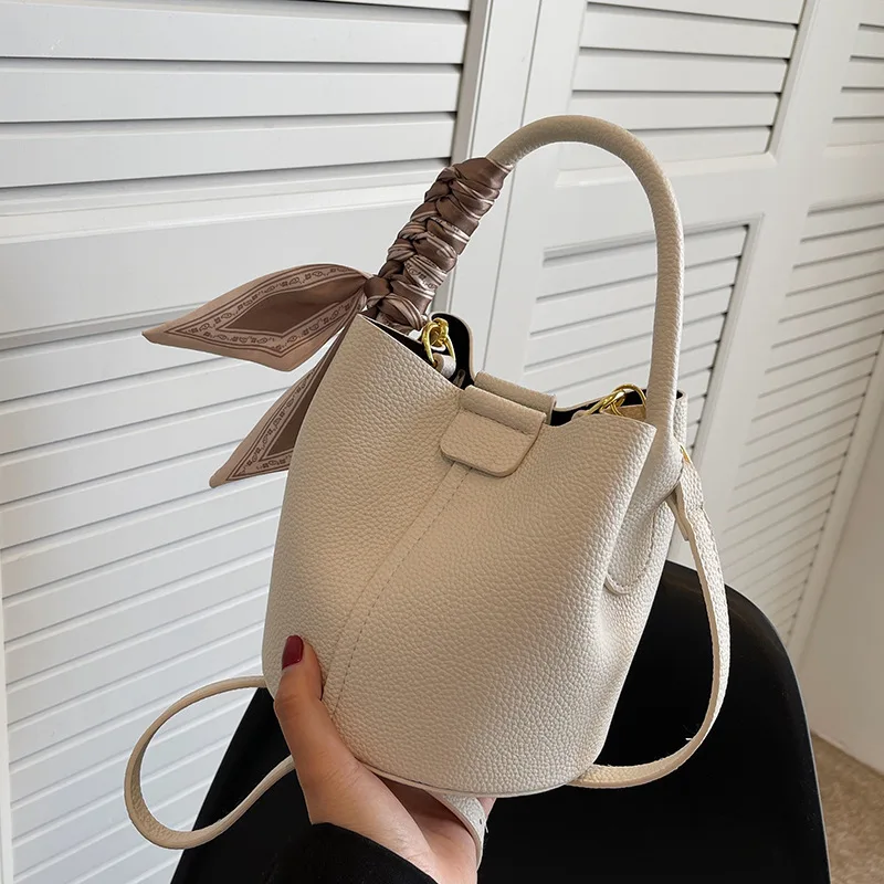 Travel Women\'s Bucket Bag Handbags 2023 Autumn Winter High Quality Fashion One Shoulder With Ribbon Female Messenger Bags Wallet