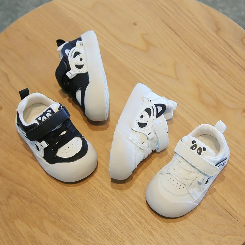 

Spring and Fall New Baby Soft-soled Toddler ShoesMale Baby Cartoon Casual Shoes Girls Soft-soled Panda White Shoes