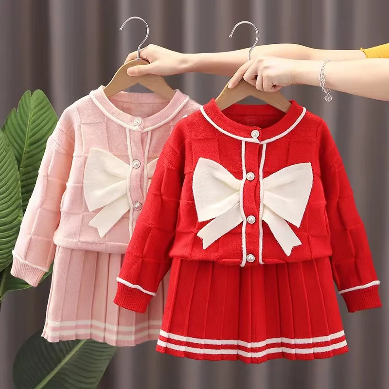 

Girls knitting sweaters new winter girl two-piece Han Fan sweater cardigan pleated skirt skirt