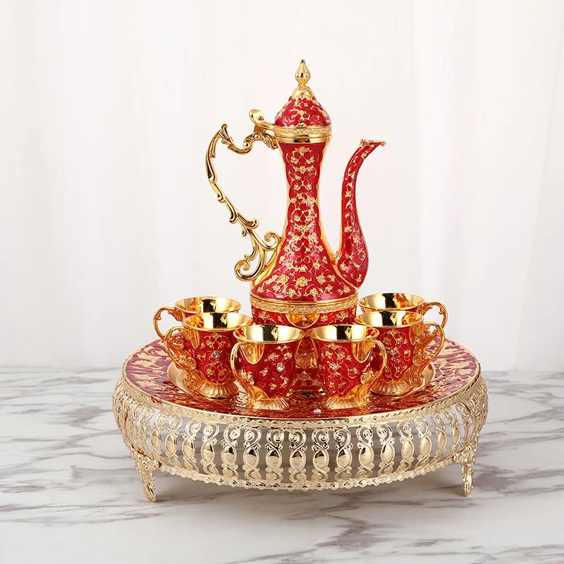 

Wine glass set Atmospheric household wine set Small wine glass European metal jug One cup Elegant gift ornament