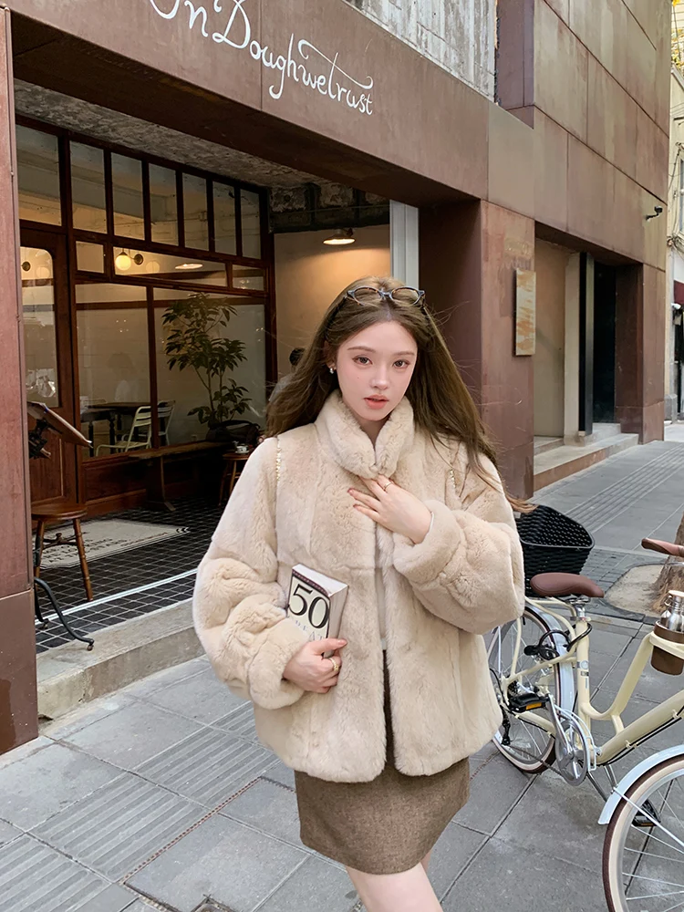

Молодежная женская теплая длинная шуба из кроличьего меха в гонконгском стиле, прямого кроя, для повседневной носки, в корейском стиле, из натурального меха.