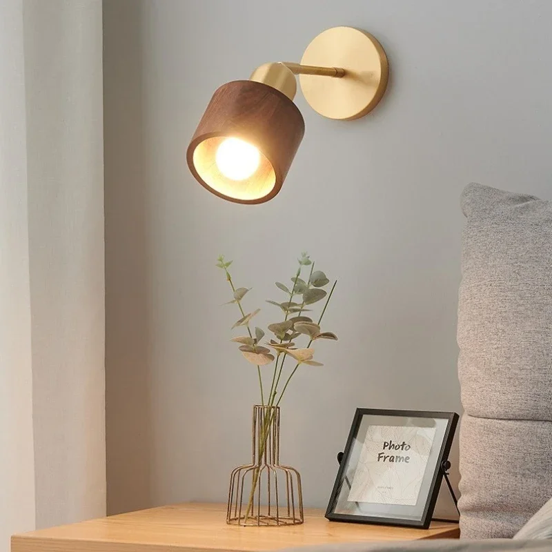 

Лампа современная креативная спальня изголовье гостиной фон стены медь орех дерево лампа