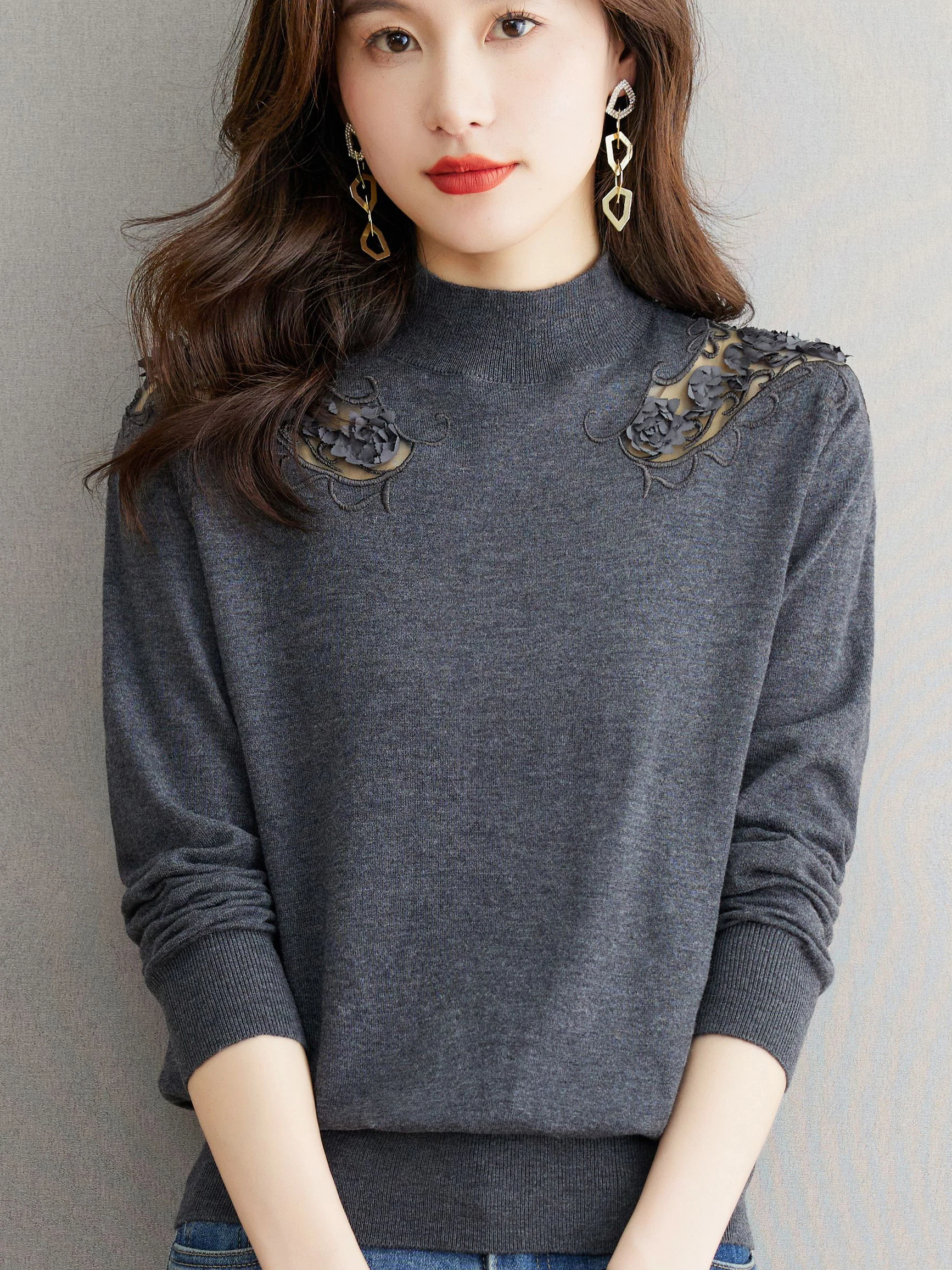 

Новая модная тонкая вязаная базовая кофта из кружева 2025 года для женщин среднего и старшего возраста, весенне-осенний сезон