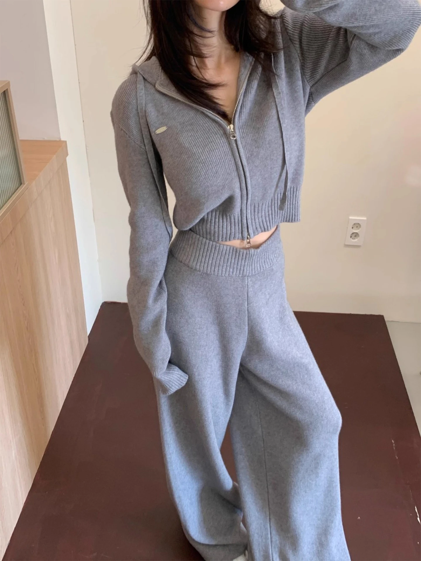 

Faionable ort вязаная толстовка с капюшоном Jaet, женский повседневный комплект с прямыми штанинами и высокой талией, осеннее новое поступление