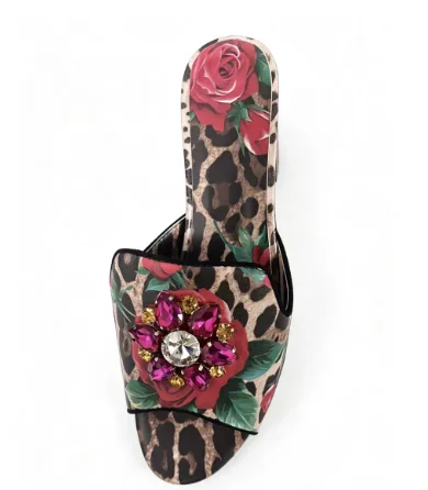 Bohemia Style Round Toe Outdoor Crystal Flowers Summer Women Slippers Chunky Middle Heels Pull On Design Large Size Leisure Shoe
