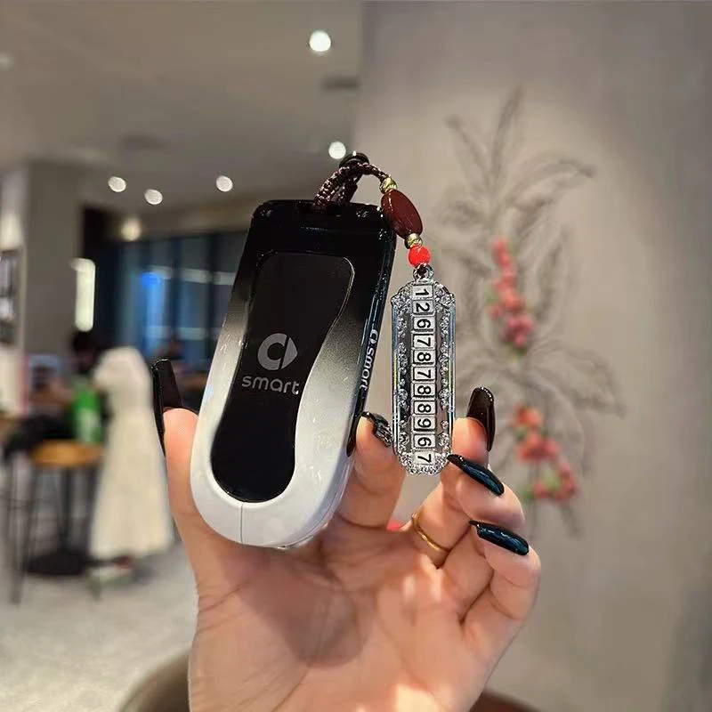 Applicable to 25 models of smart elf 5 key covers and 24 models of Mercedes-Benz Smart elf 5 car protective shell bag buckle