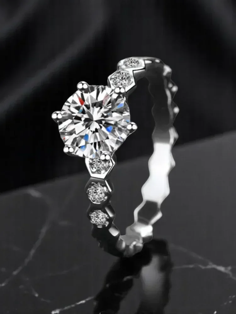 Hot Sale 925 Sterling Silver Moissanite Ring VVS1 Women's 0.5CT/1CT Luxury Fashion Elegant Honeycomb Hot Sale Jewelry Certif