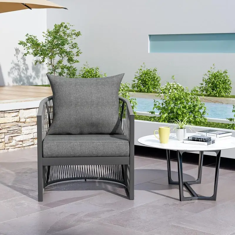 Espreguiçadeira curvada de alumínio com design de tecido de corda e almofadas para conforto ao ar livre