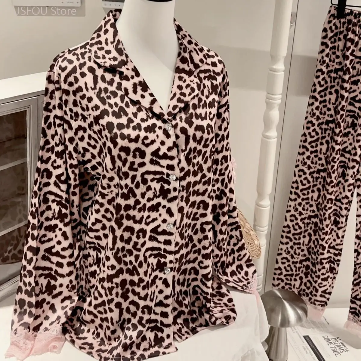 Women Pink Leopard Lace Pajama Set Thin Ice Silk Long Sleeve Long Pants Elegant Ladies Home Sleepwear for Spring/Autumn