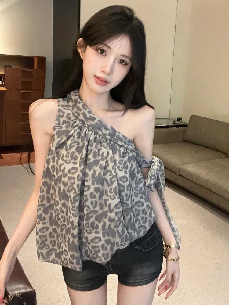 

Summer New Vintage Leopard Print Irregular Sash Slant Shoulder Strapless Vest for Women Fashionable Outerwear Hot Girl Top