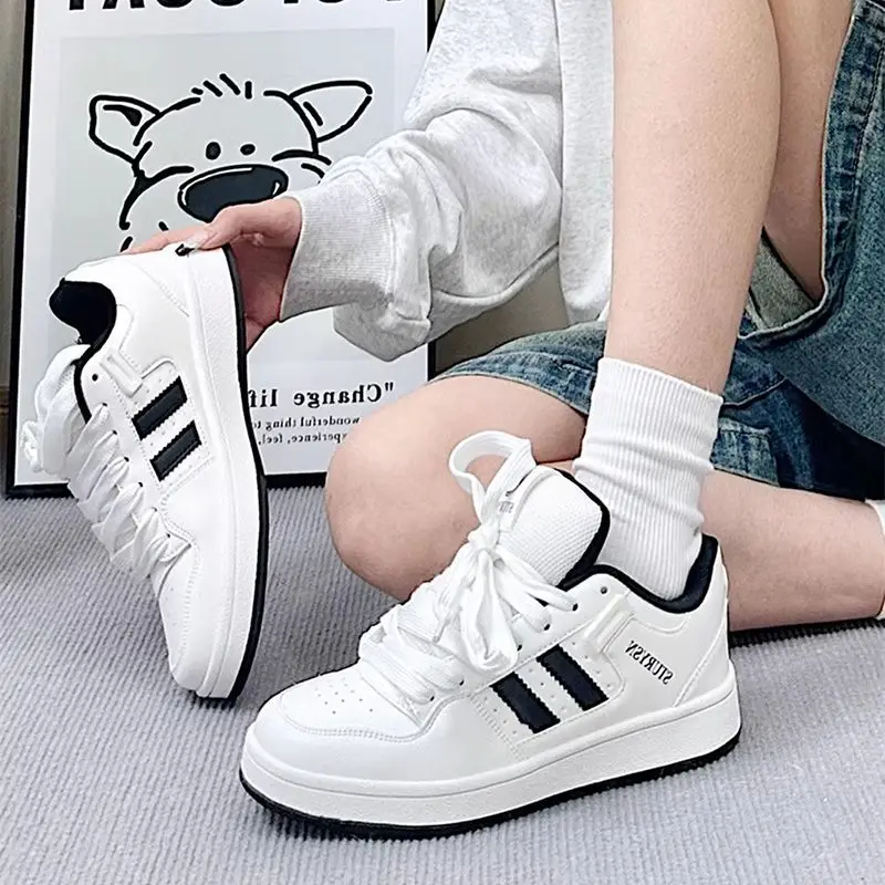 2024 Autumn New Thick soled Casual Shoes Lace up Sports Shoes Comfortable and Breathable White Shoes zapatillas de mujer