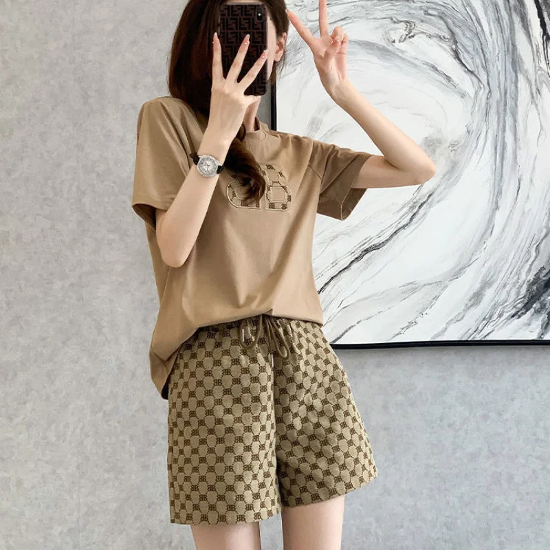 

Women's New Loose Everything Sports Casual Fashion Short Sleeve Shorts Two-Piece Trend Printed Sports Suit