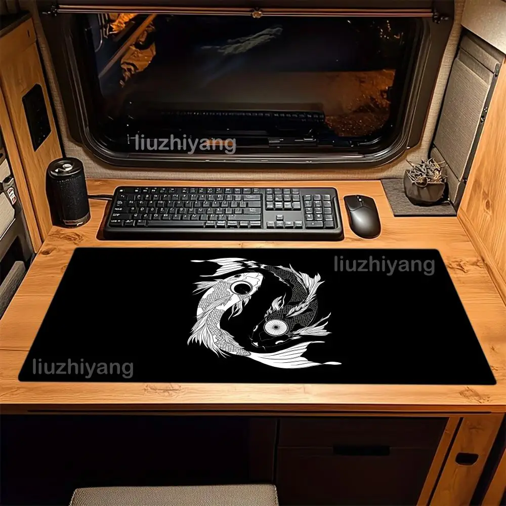 

Японский коврик для мыши Yinyang Koi, большой коврик для компьютерной офисной игры, настольный коврик XXL, резиновые противоскользящие коврики для клавиатуры с прошитыми краями, длинные настольные коврики