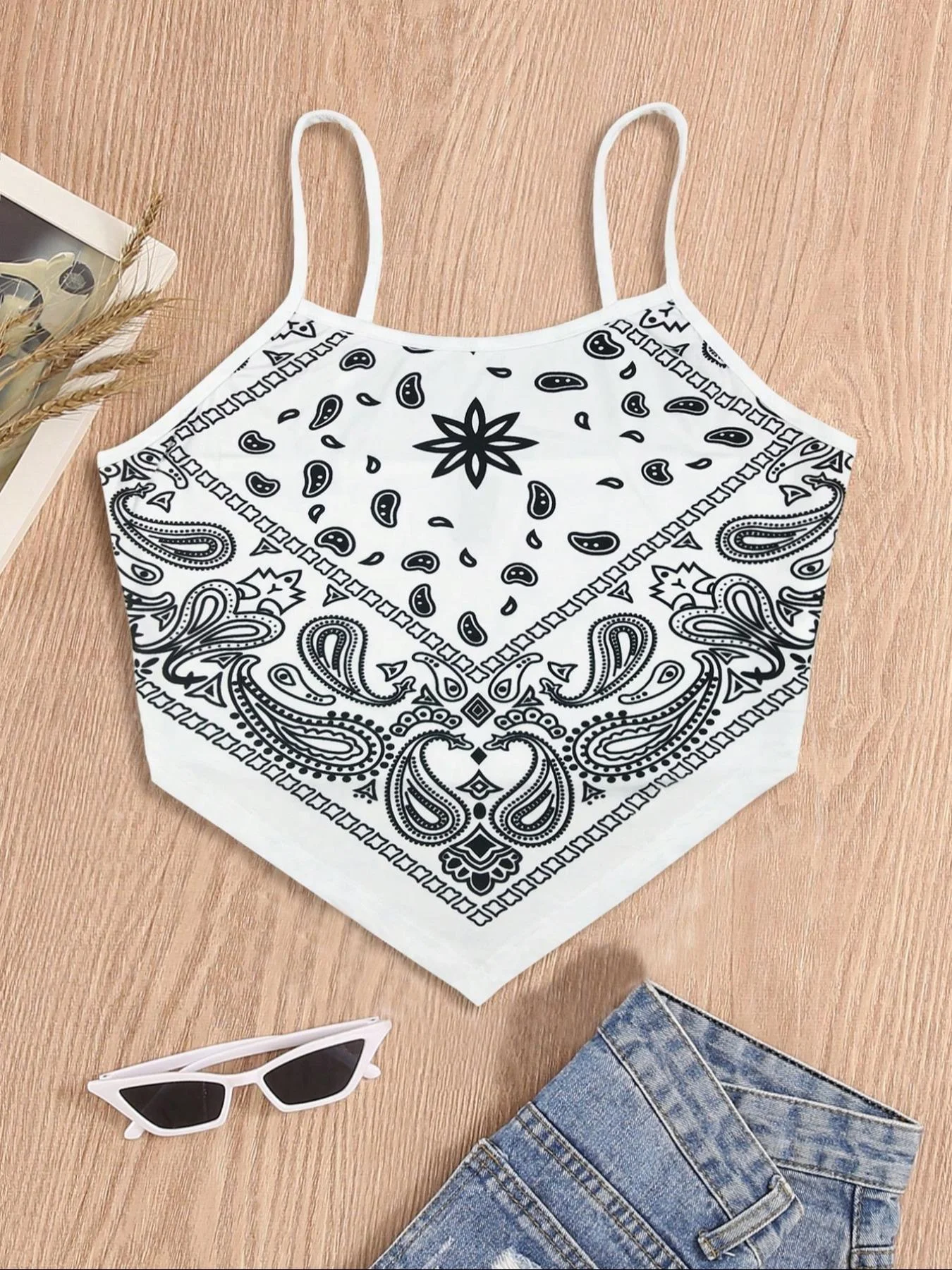 سترة بوهو ستايل برقبة مربعة، قماش خفيف الوزن وجيد التهوية، مطابقة مثالية لملابس الصيف غير الرسمية، تصميم عصري لفياري