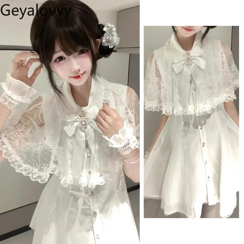 Japońska kopalnia słodkie słodkie dziewczyny biała koronkowa szalowa sukienka peleryna letnia koszulka z krótkim rękawem i pojedynczymi piersiami wyszczuplająca koszula z kokardką