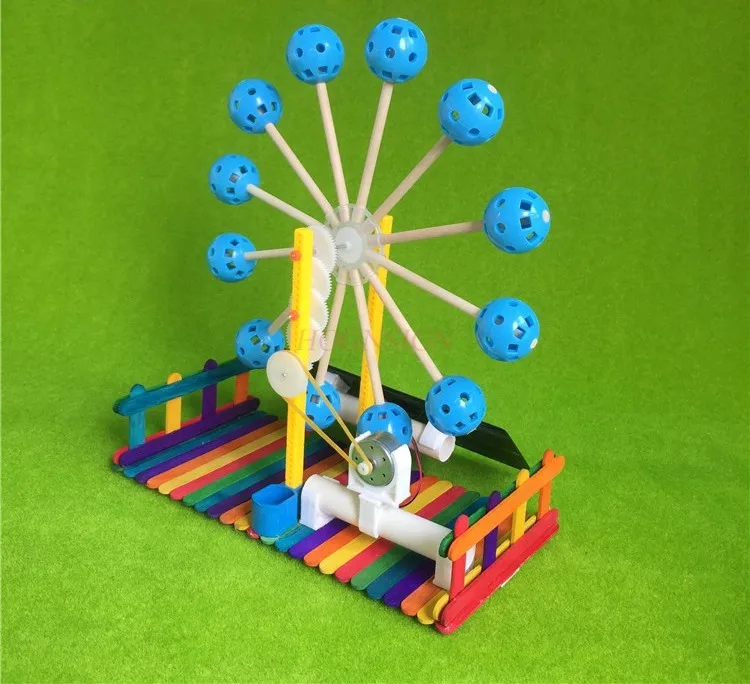 DIY solar ferris wheel environmental protection material technology gizmo, ice cream stick model primary school students' manual