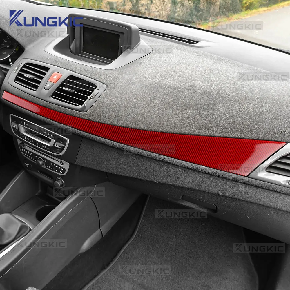 

Для Renault Fluence Megane 3 RS 2009-2015: Наклейка из настоящего мягкого карбона на нижнюю часть приборной панели (на воздуховод)