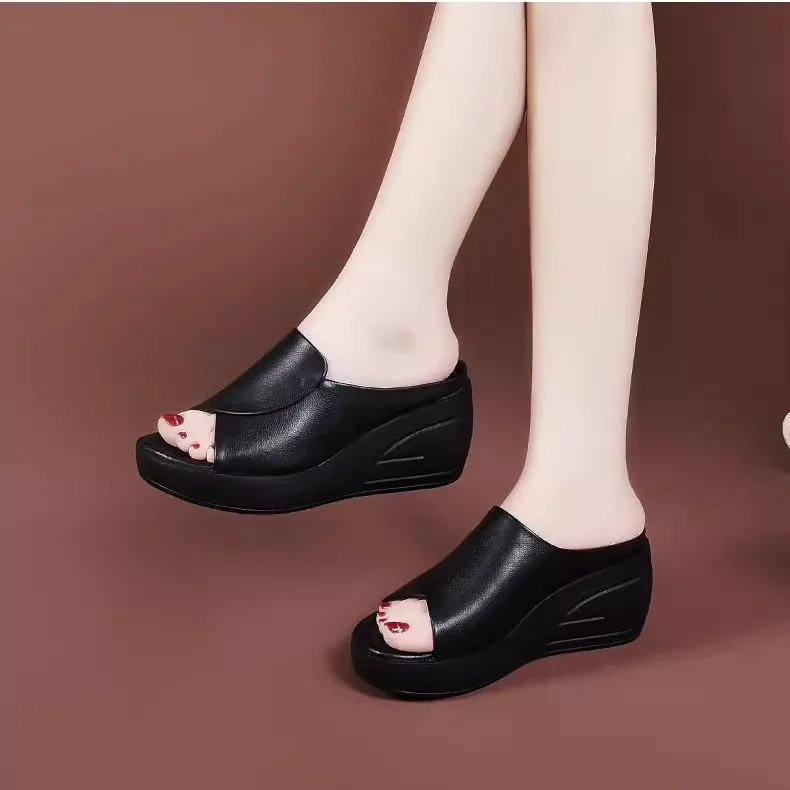 

Bloomsteps popular wedge heel comfortable sandals for women, versatile with skirts, 2025 summer new beach shoes