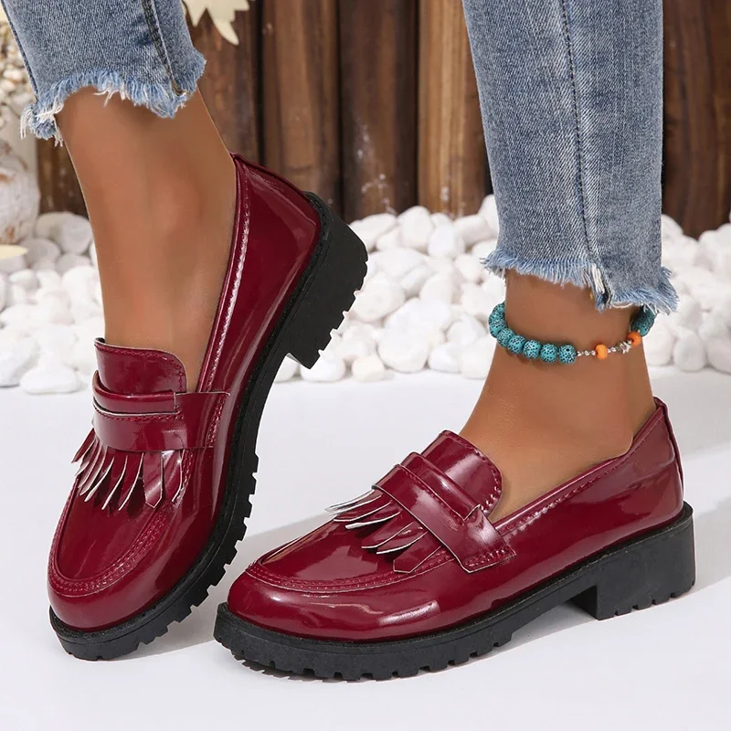 Black Patent Leather Platform Loafers Women Fashion Tassels Shallow Flats Shoes Woman British Style Middle Heels Office Shoes